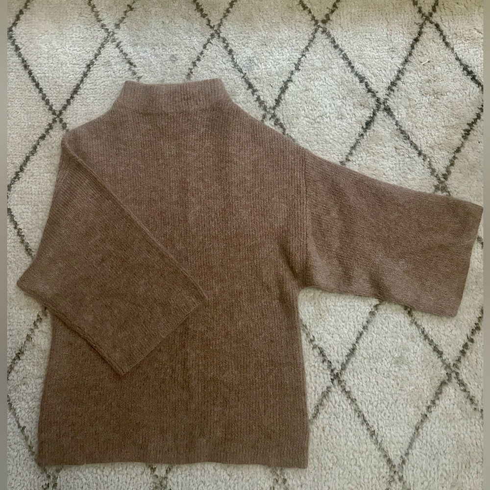 H&M sweater